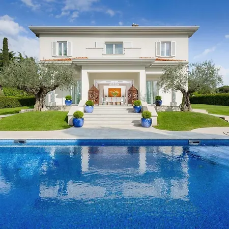 Villa Helena *